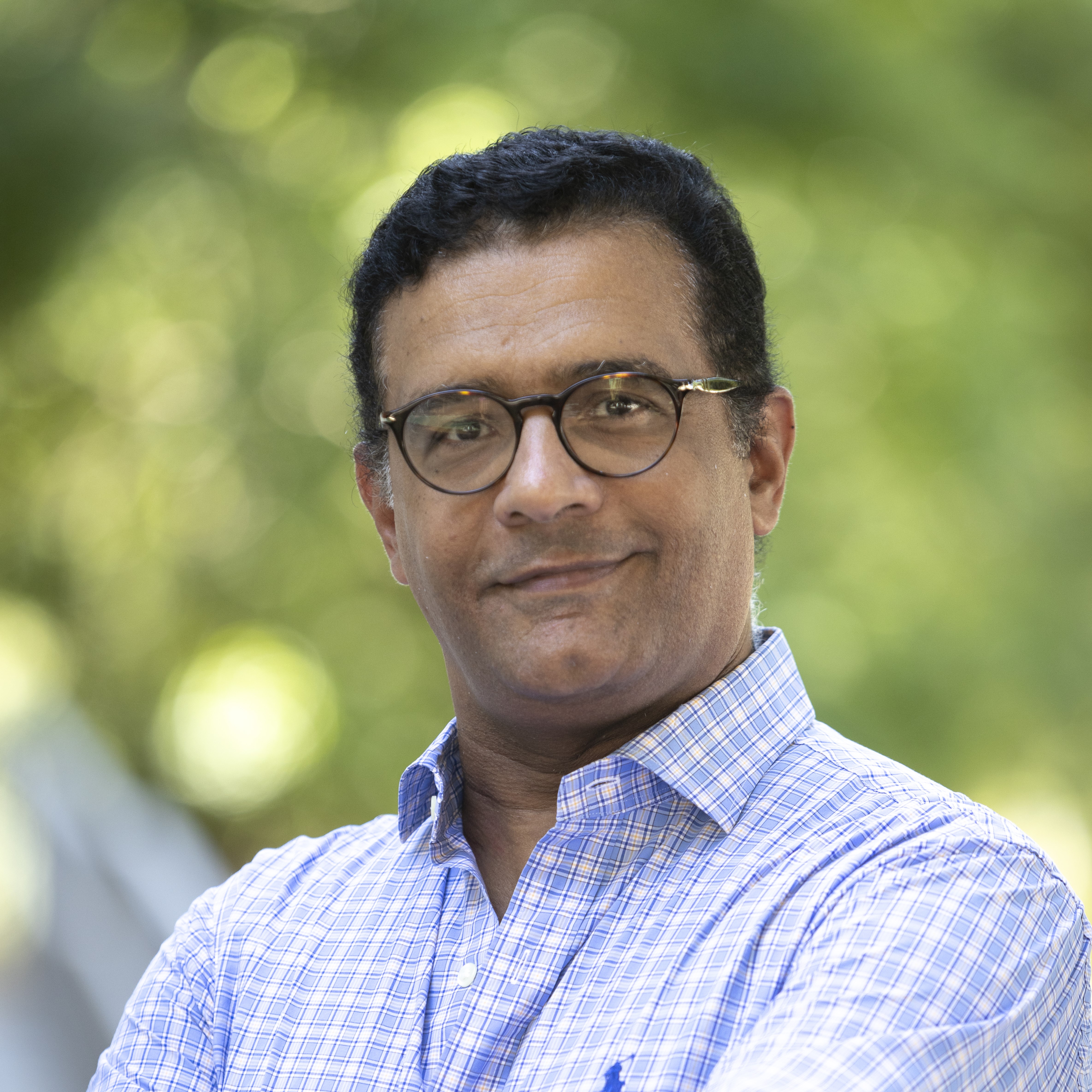 A headshot of Usama El-Shamy, Lyle School of Engineering.
