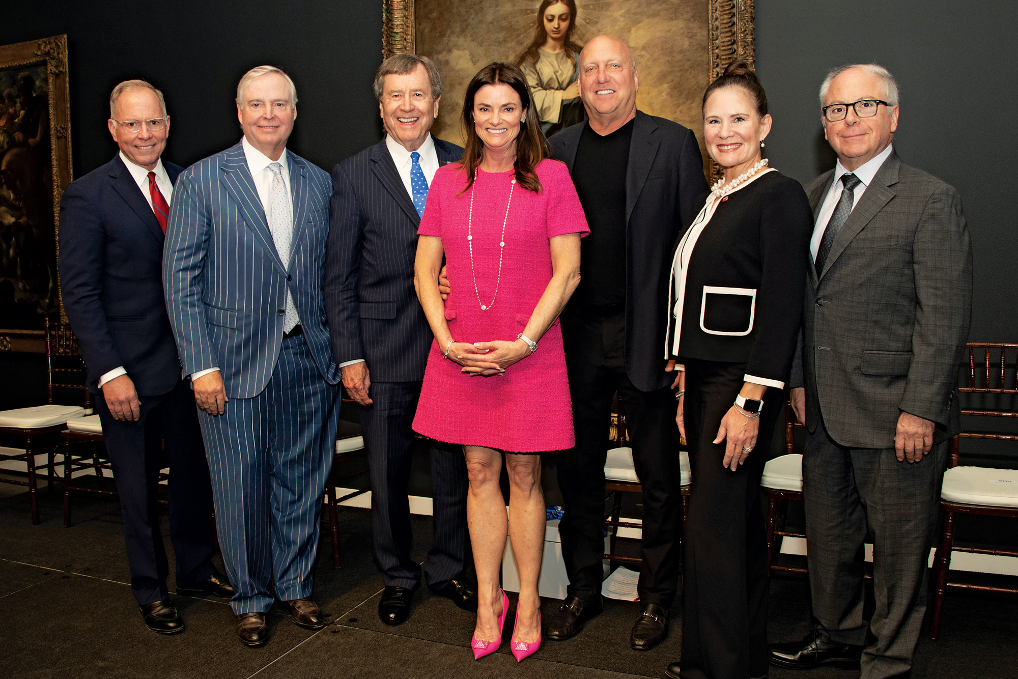 色花堂_色花堂 98堂 leaders join Liz Martin Armstrong and Bill Armstrong at gift announcement.