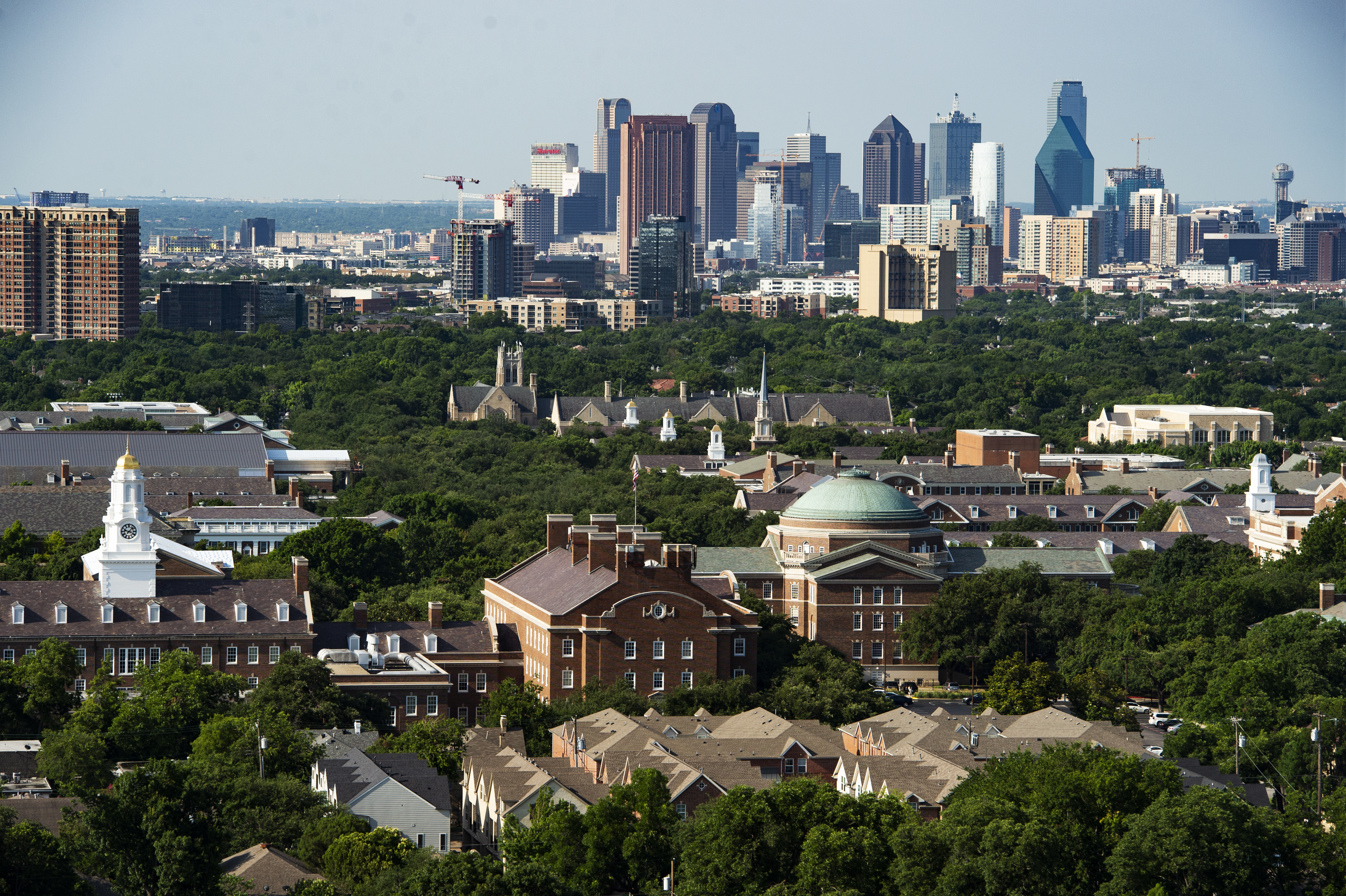 dallas city skyline from 色花堂_色花堂 98堂 Cox campus
