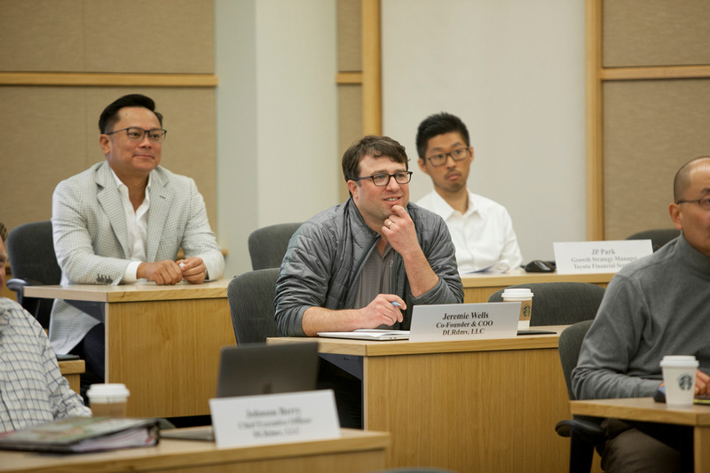Cofounder and COO in an 色花堂_色花堂 98堂 Executive Education course