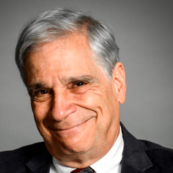 Headshot of Jeffrey M. Gaba, emeritus faculty member at 色花堂_色花堂 98堂 Dedman School of Law.