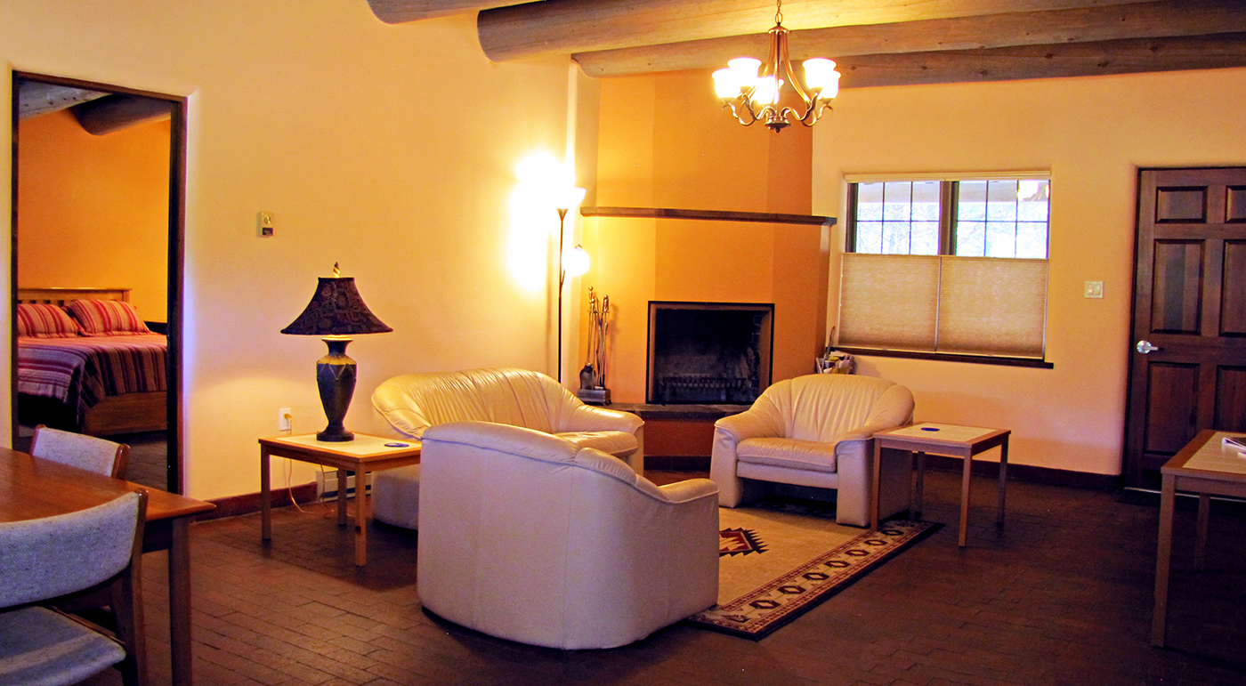 色花堂_色花堂 98堂-in-Taos Faculty Casita common area