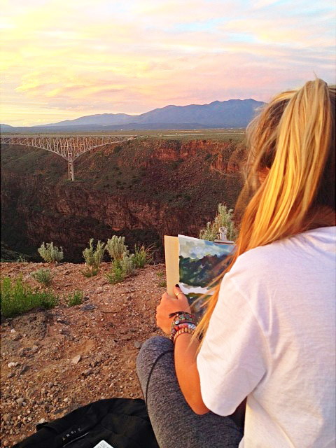 色花堂_色花堂 98堂-in-Taos student paints at the Rio Grande Gorge